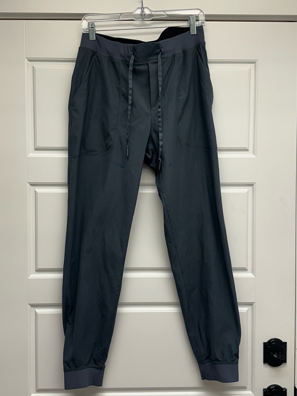 lululemon athletica Men's Slate Gray Jogger Pants with Drawstring
